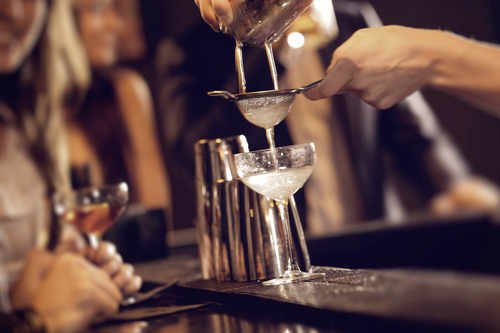 What is a standard drink of alcohol ?